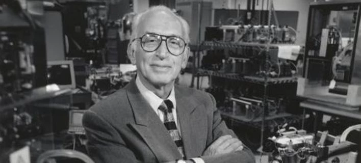 Πέθανε ο Ελληνας «Αϊνστάιν», Γιώργος Χατσόπουλος -Εφευρέτης της τεχνητής καρδιάς (βίντεο)